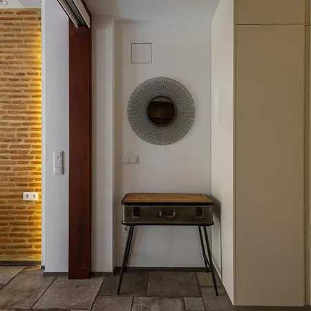 Florit Flats - Center Modern 1br 2bth Terrace Wi-fi Ac Apartment *
