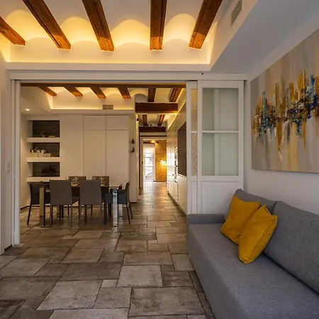 Apartment Florit Flats - Center Modern 1br 2bth Terrace Wi-fi Ac *