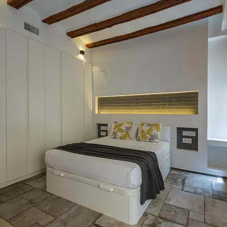 Apartment Florit Flats - Center Modern 1br 2bth Terrace Wi-fi Ac
