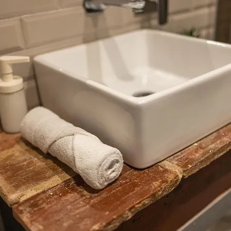 Florit Flats - Center Modern 1br 2bth Terrace Wi-fi Ac Apartment